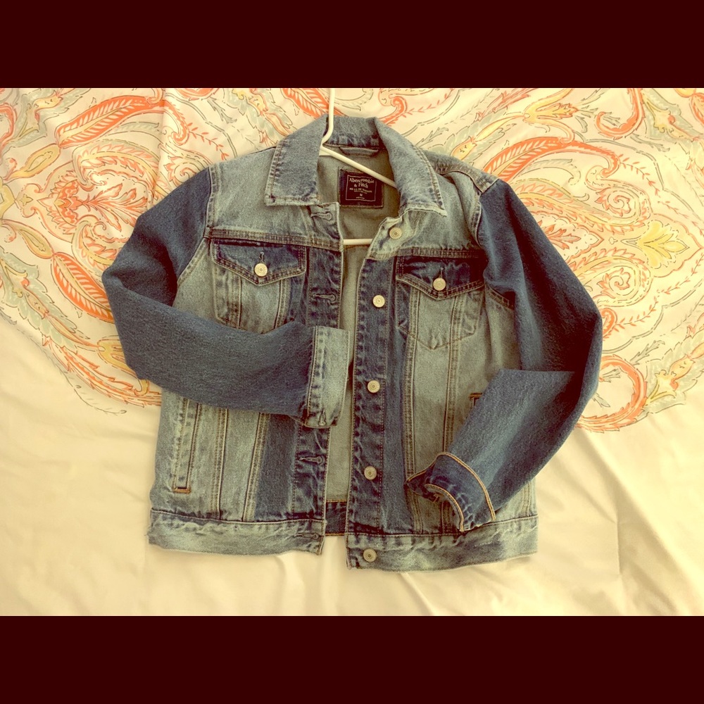 Abercrombie & Fitch Jean Jacket